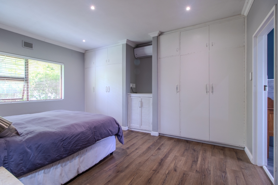 5 Bedroom Property for Sale in Proteaville Western Cape